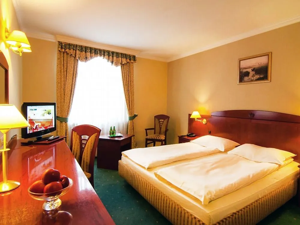Hotel Lord - Warsaw Airport