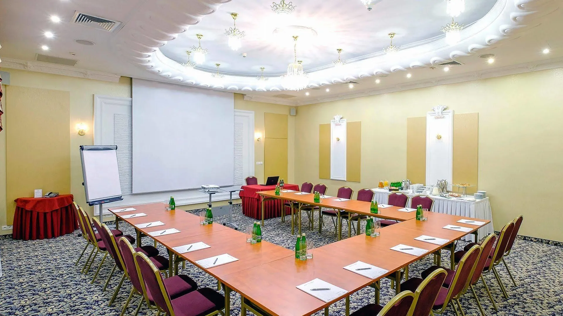 Hotel Lord - Warsaw Airport 4*,  Polonia