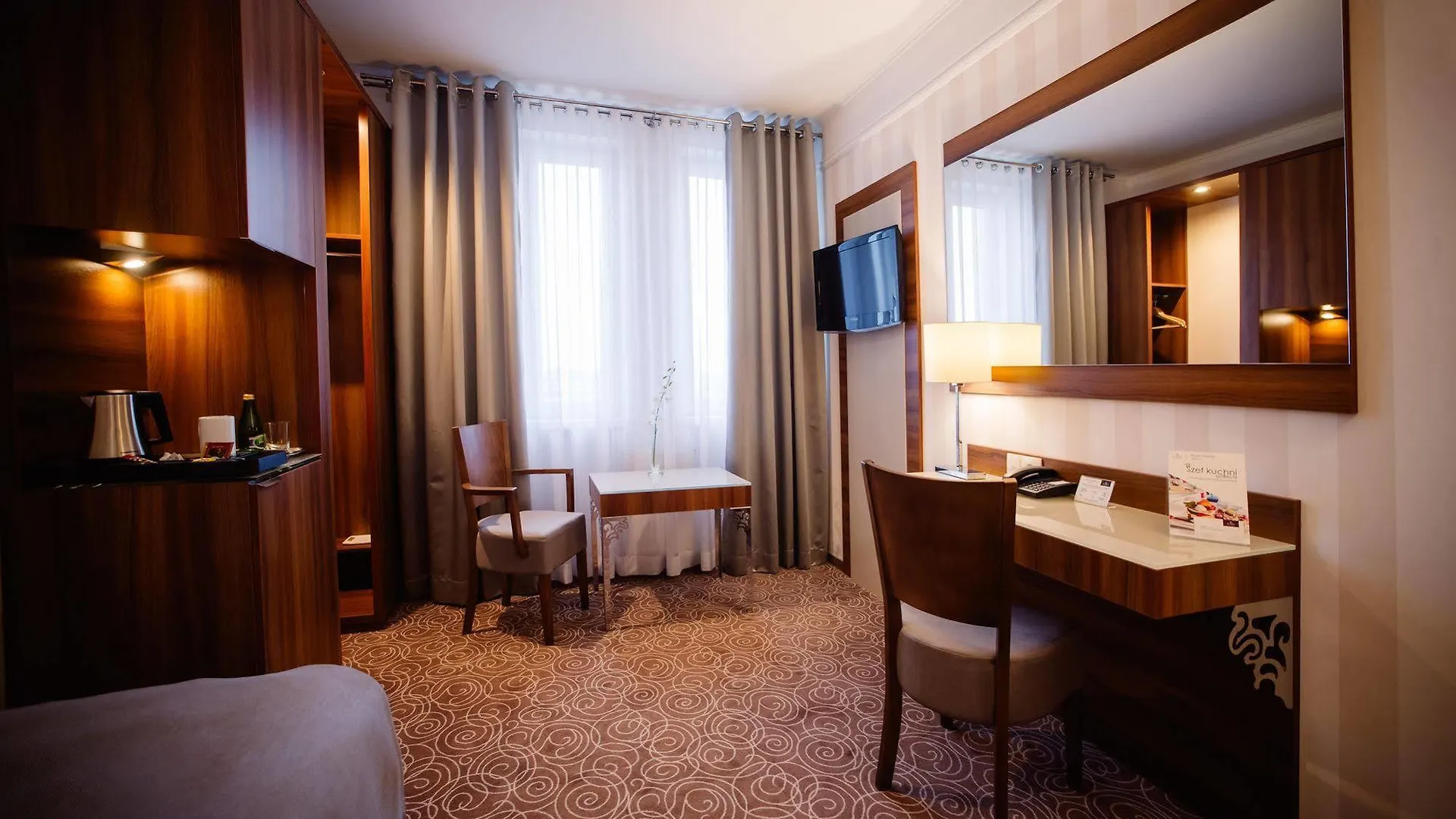 Hotel Lord - Warsaw Airport